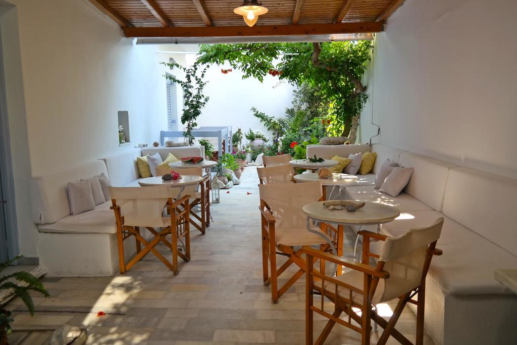 Hotel Sanoudos Naxos City Exterior foto