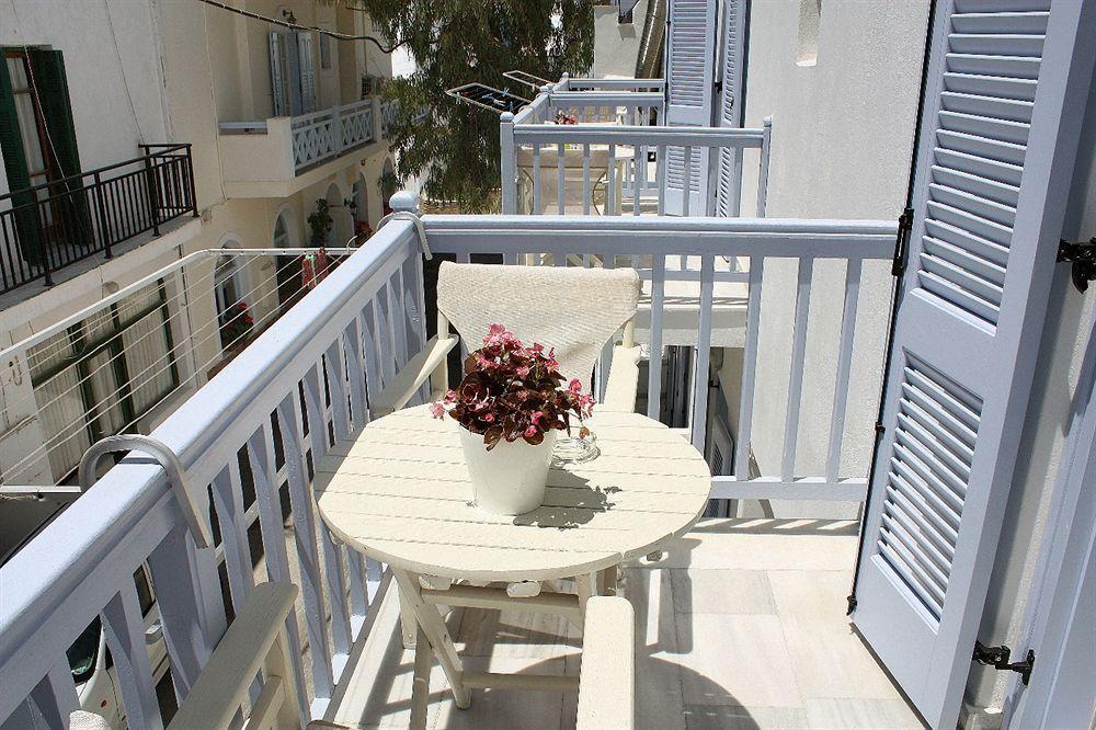 Hotel Sanoudos Naxos City Exterior foto